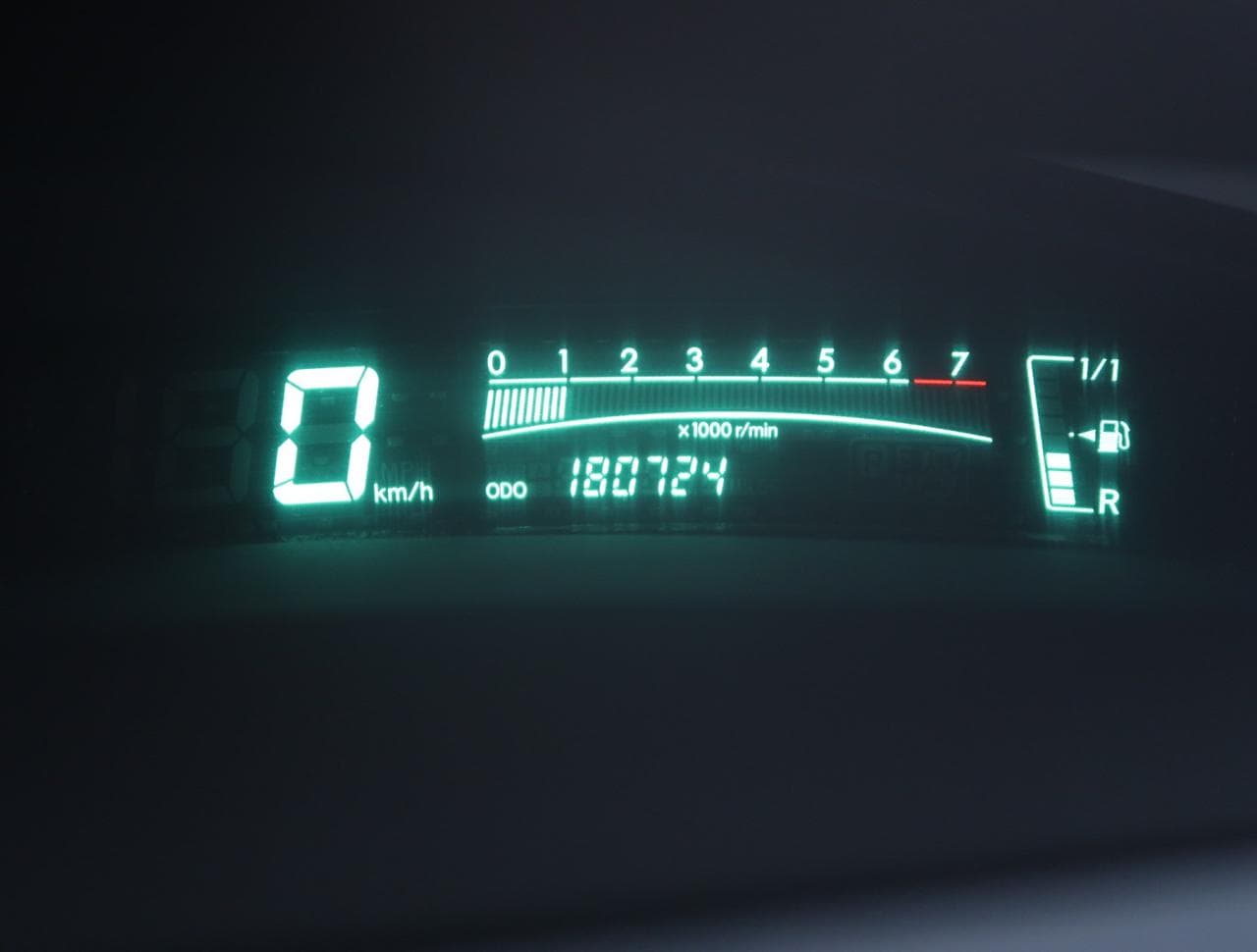 2008 Toyota YARIS - 17