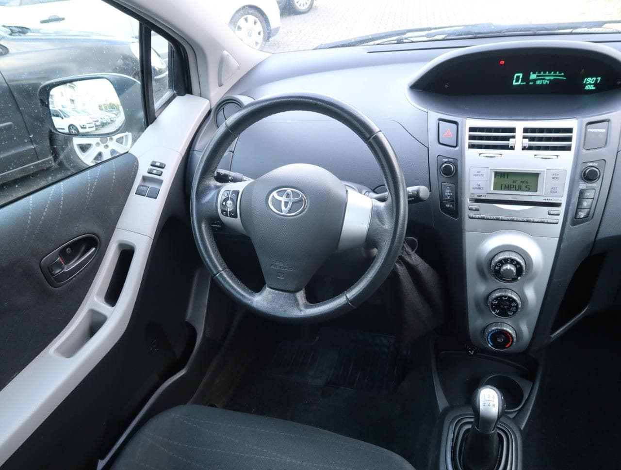 2008 Toyota YARIS - 9