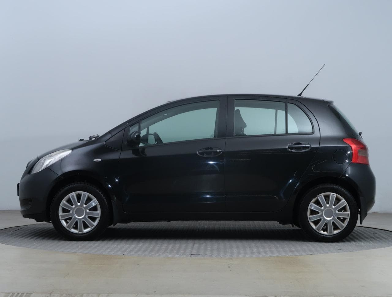 2008 Toyota YARIS - 4