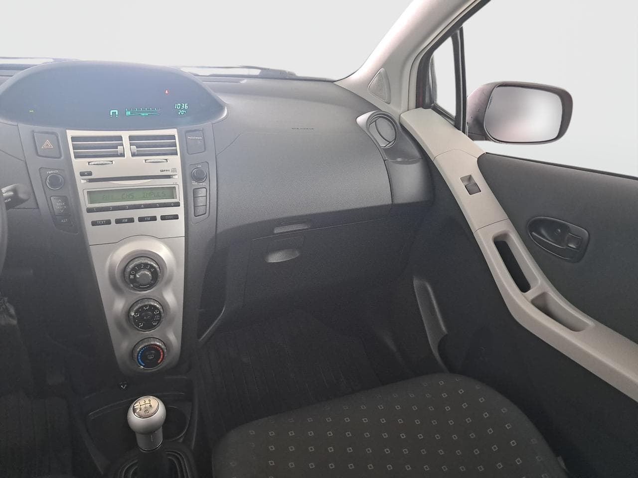 2008 Toyota YARIS - 11