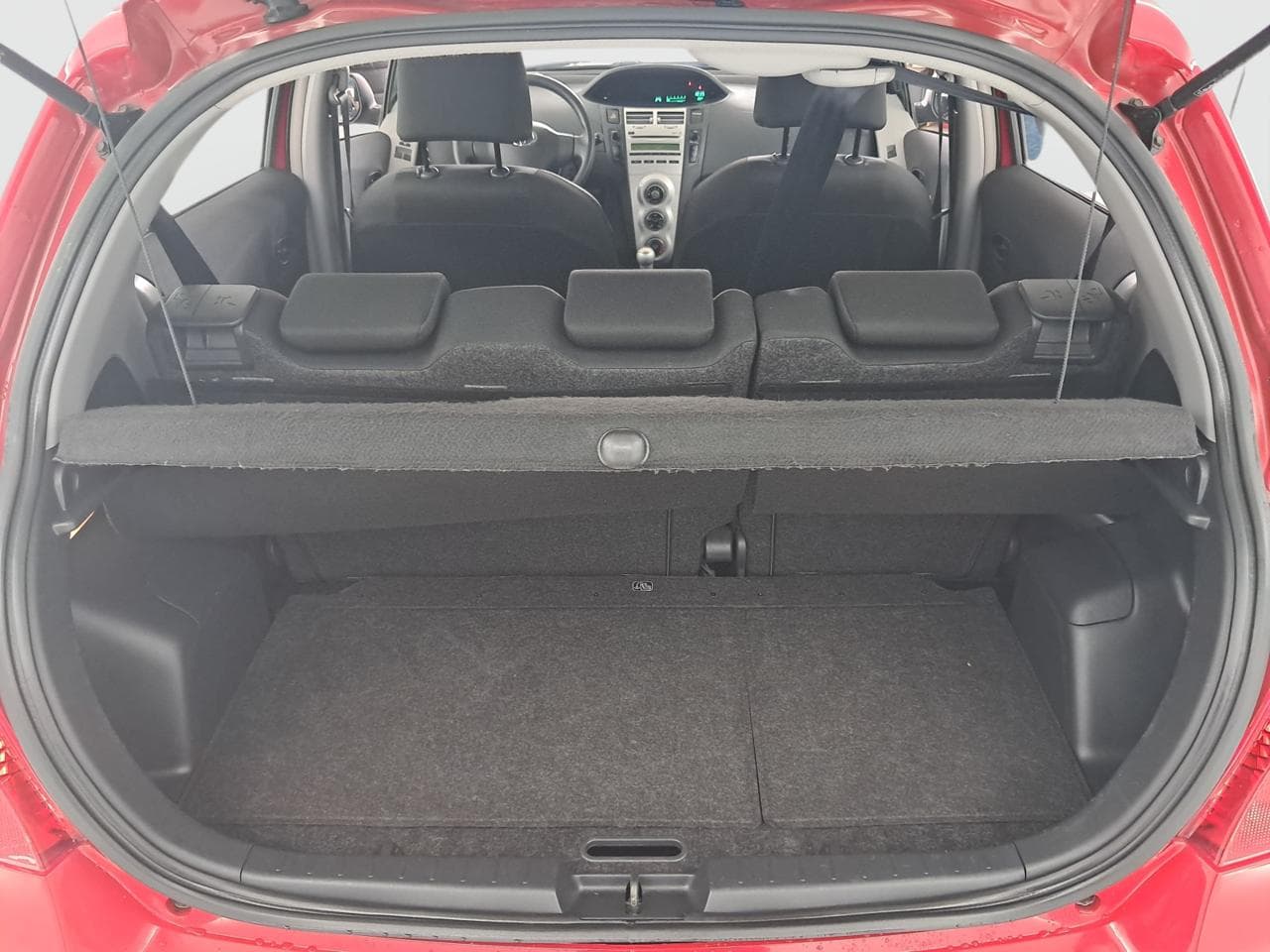 2008 Toyota YARIS - 19