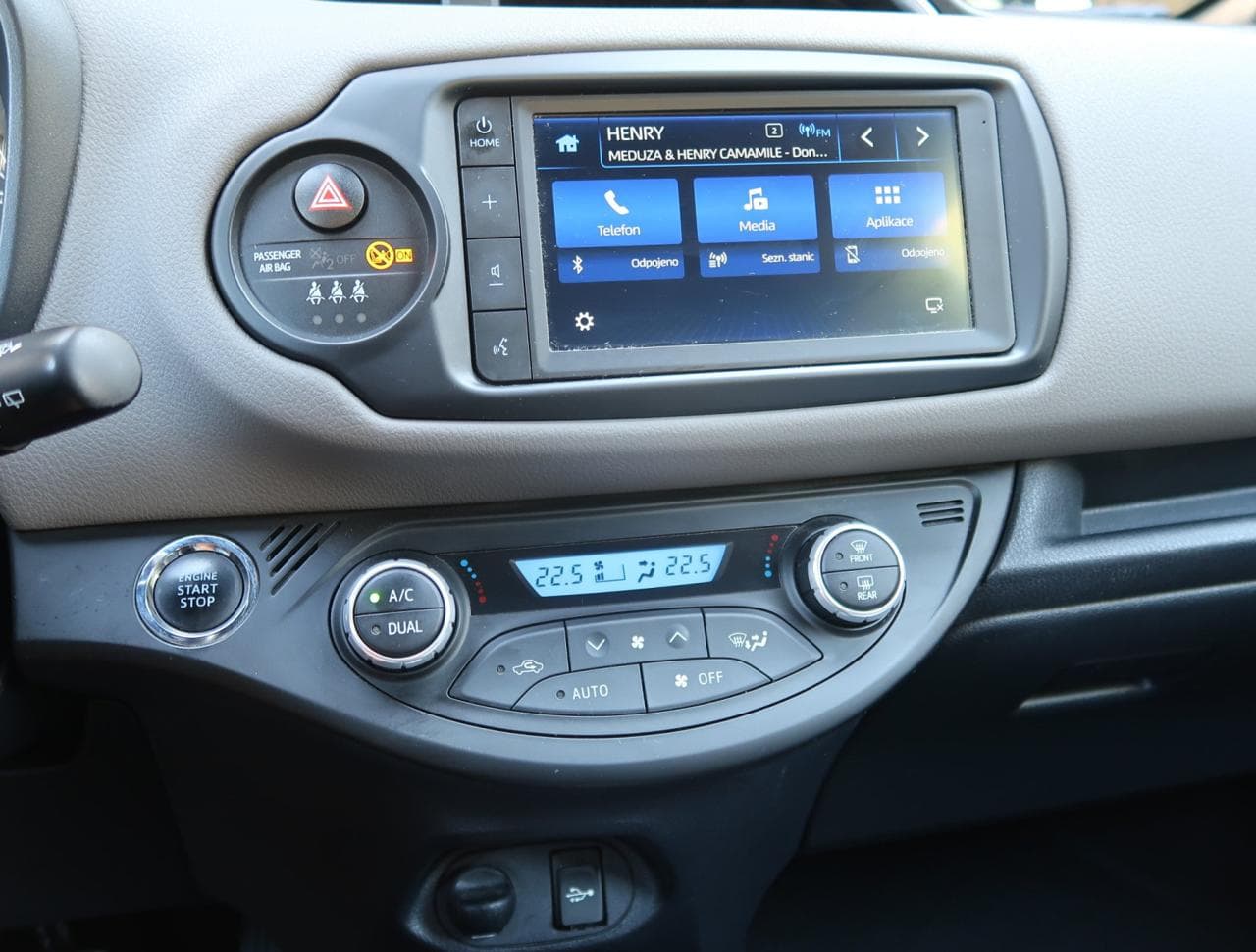 2020 Toyota YARIS - 18
