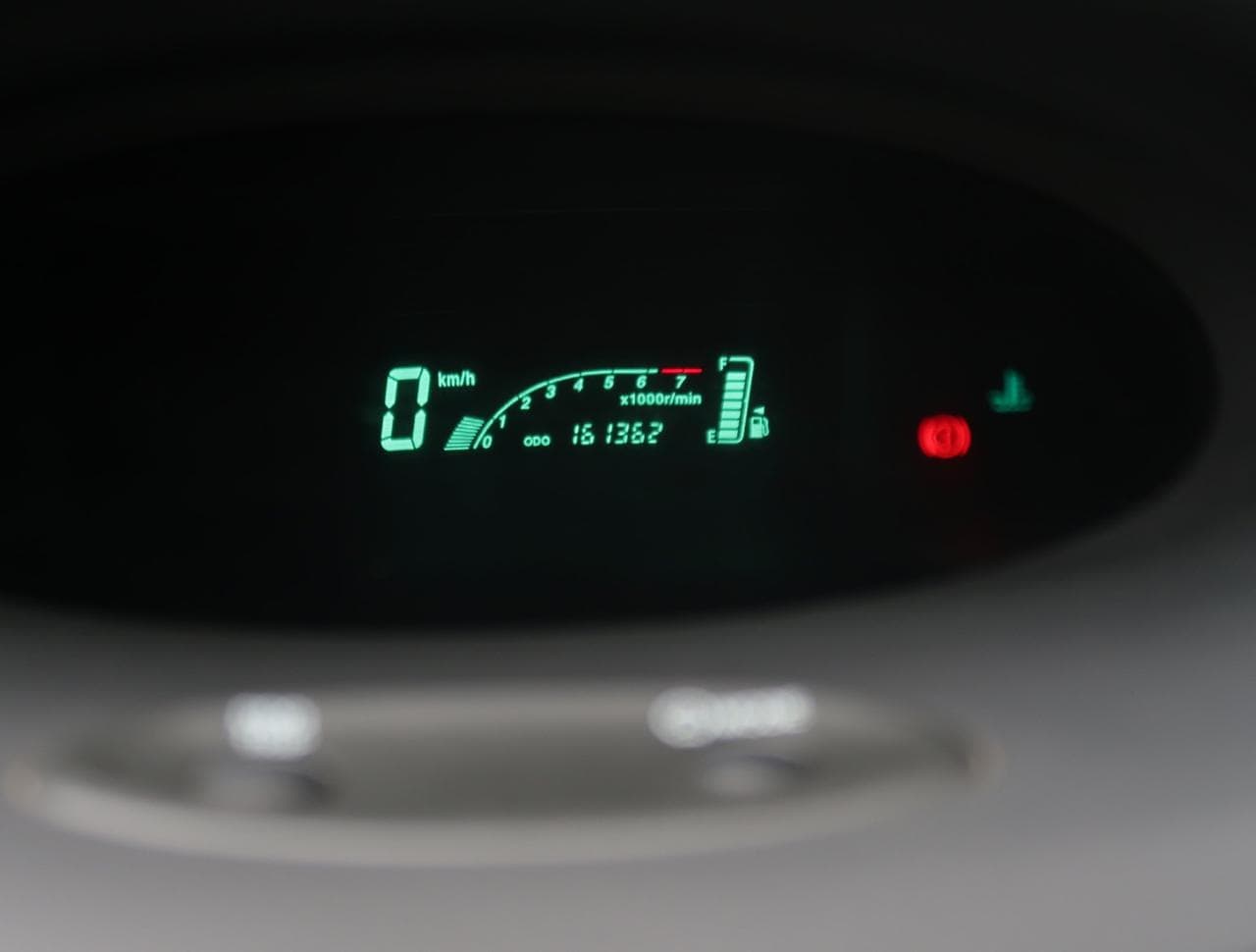 2004 Toyota YARIS - 17