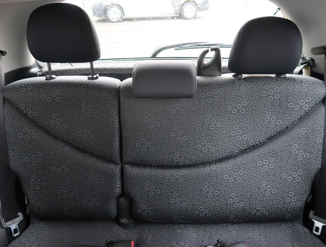 2004 Toyota YARIS - 14