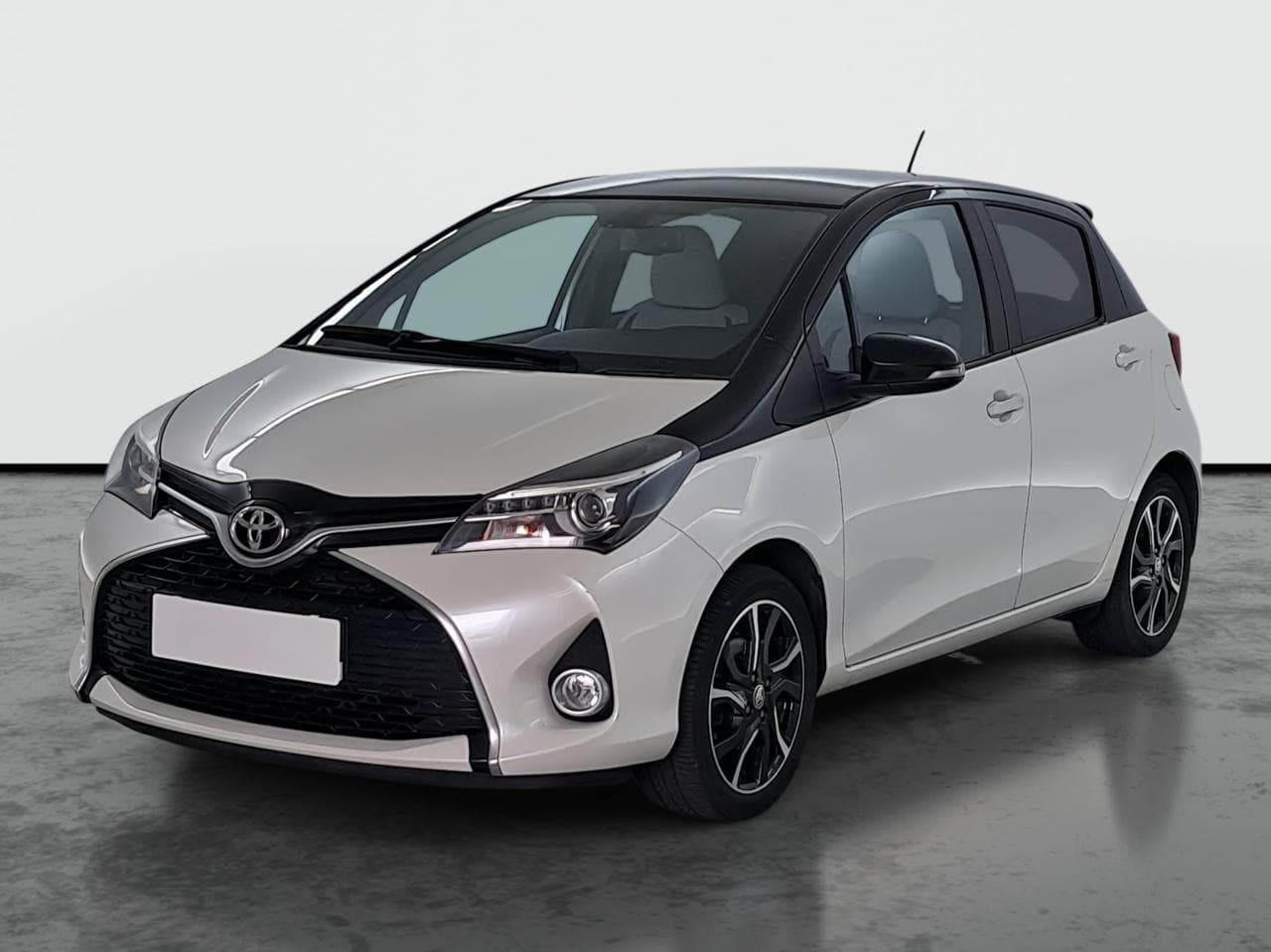 2017 Toyota YARIS - 3