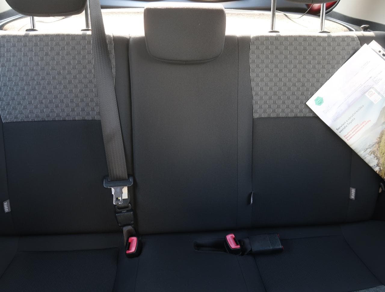 2015 Toyota YARIS - 14