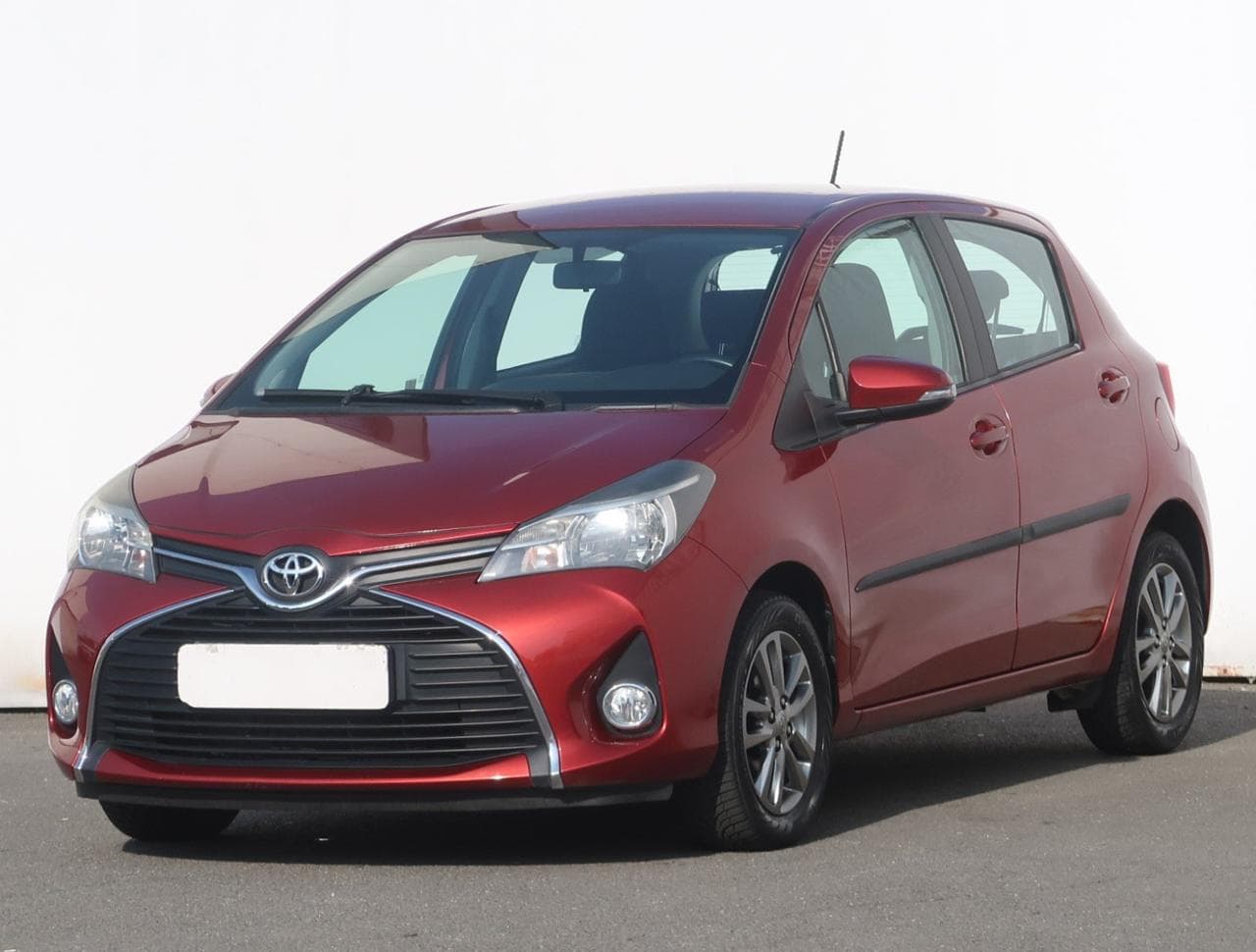 2015 Toyota YARIS - 3