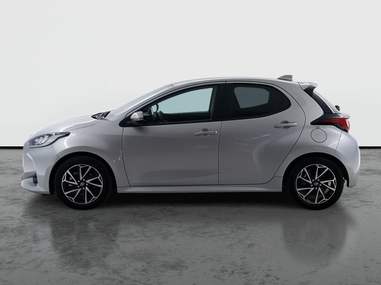 2023 Toyota YARIS - 4