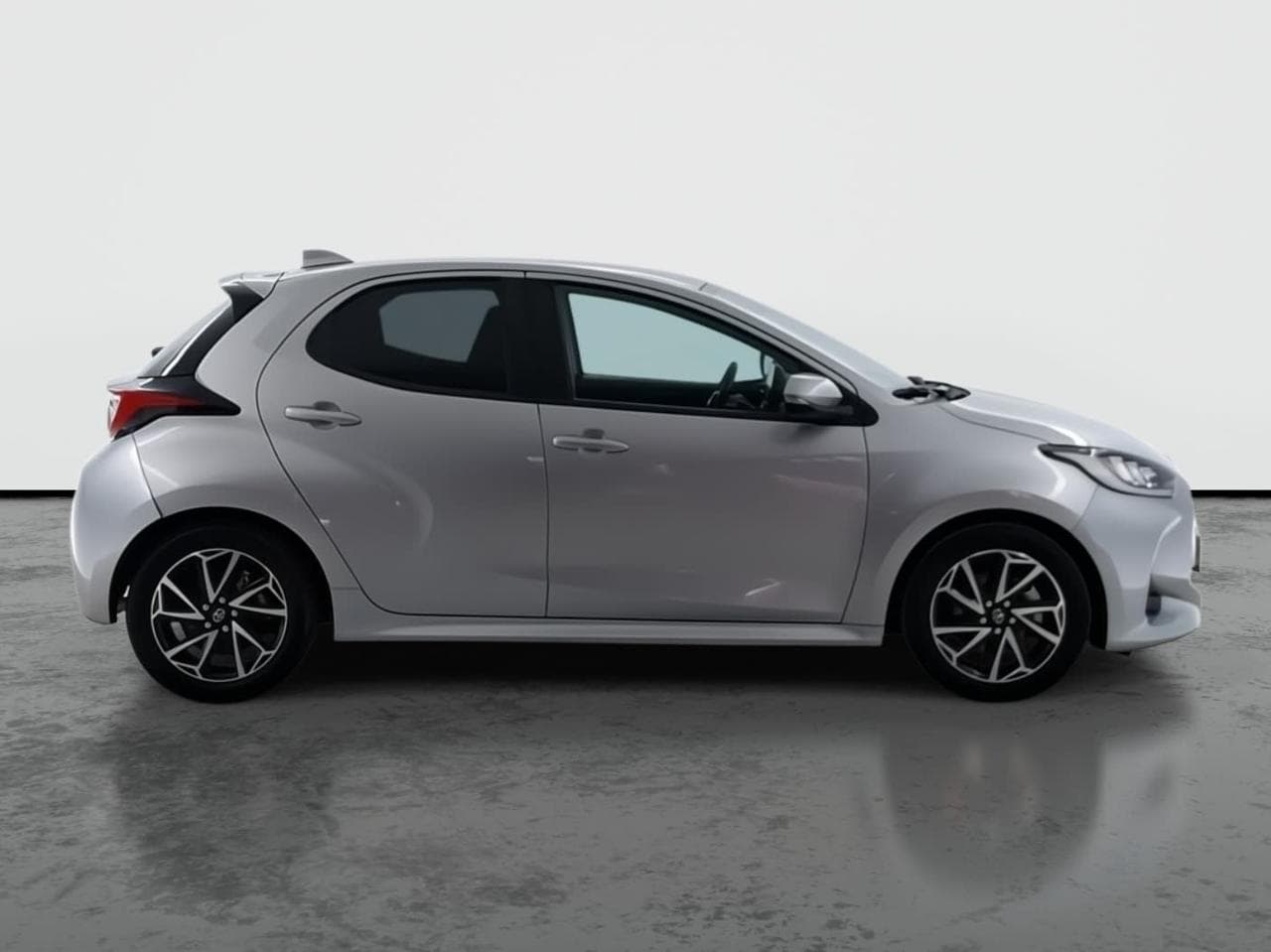 2023 Toyota YARIS - 8