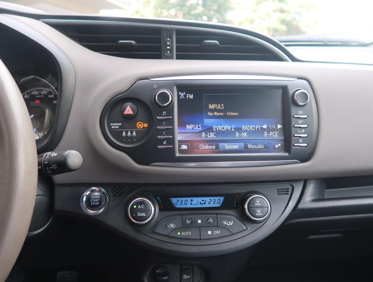 2017 Toyota YARIS - 18