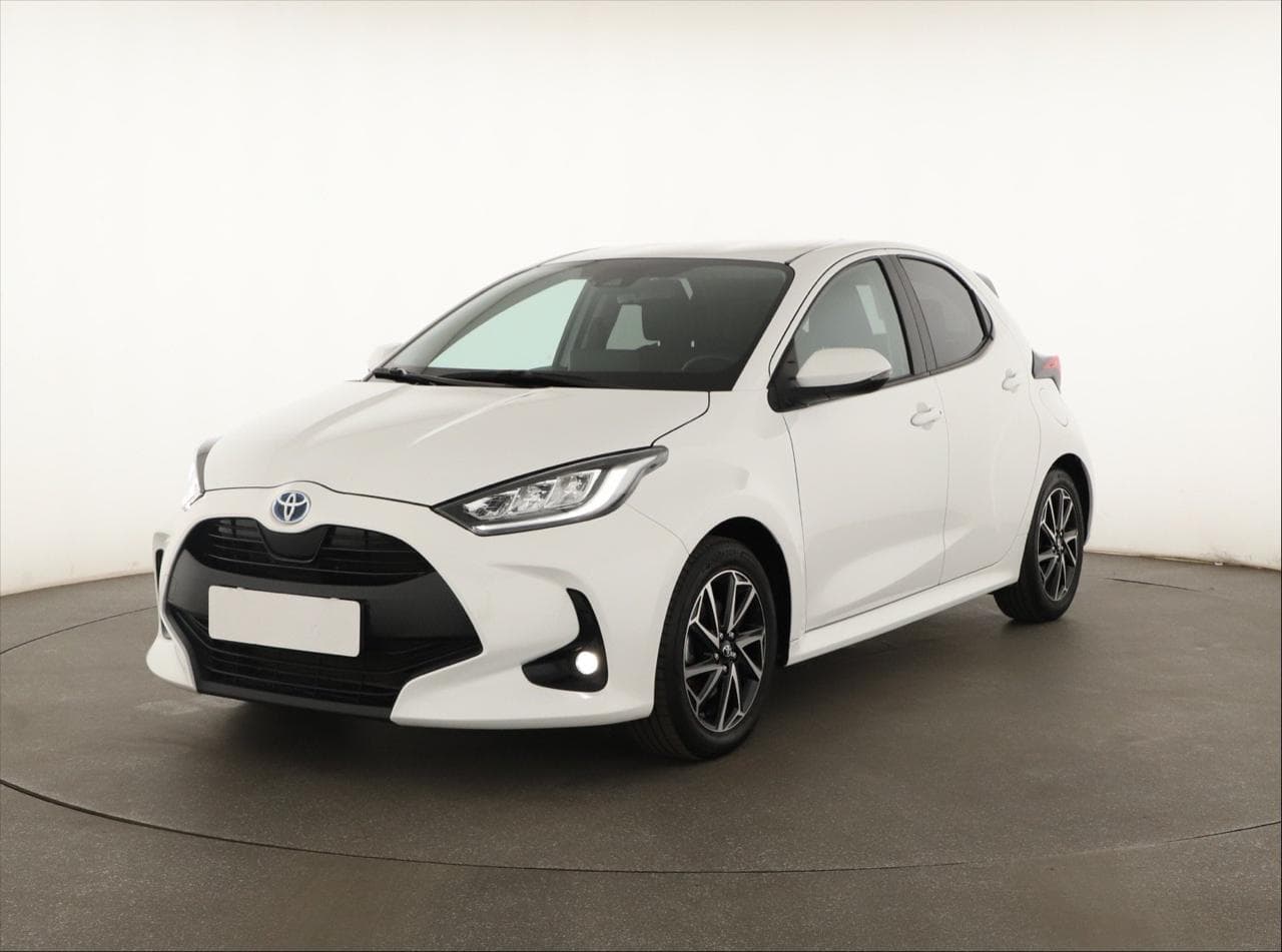 2023 Toyota YARIS - 3