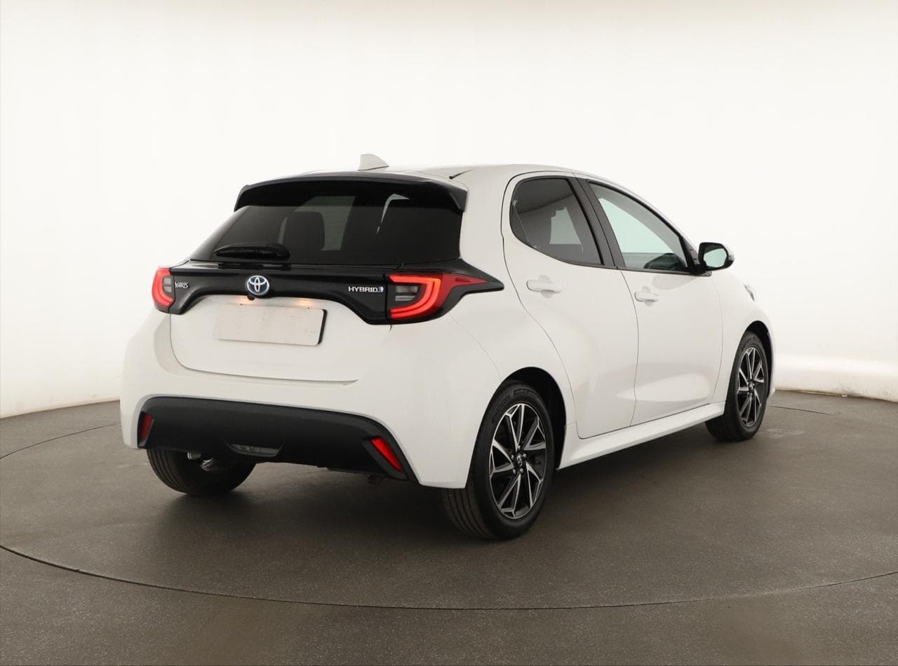 2023 Toyota YARIS - 7