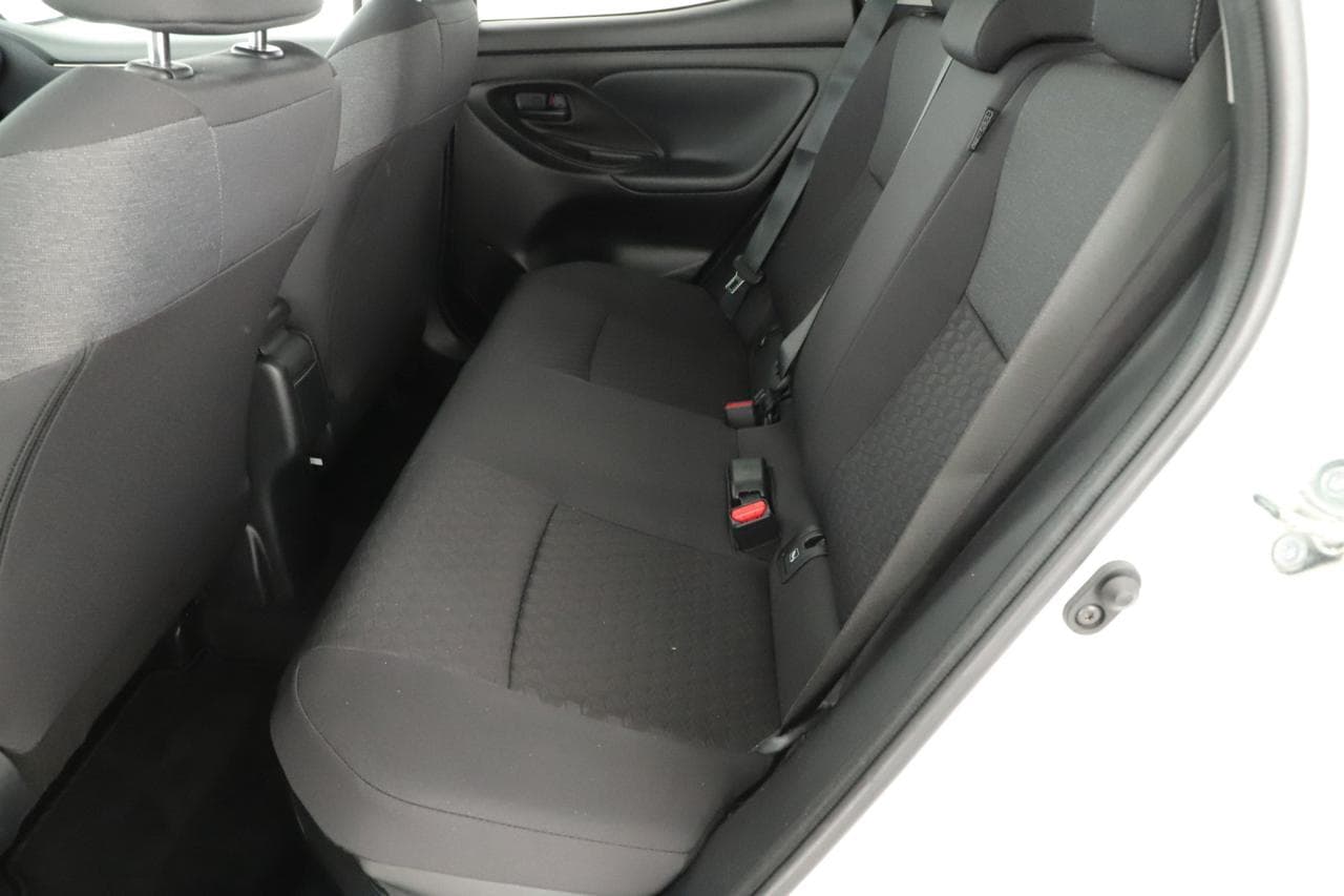 2023 Toyota YARIS - 12