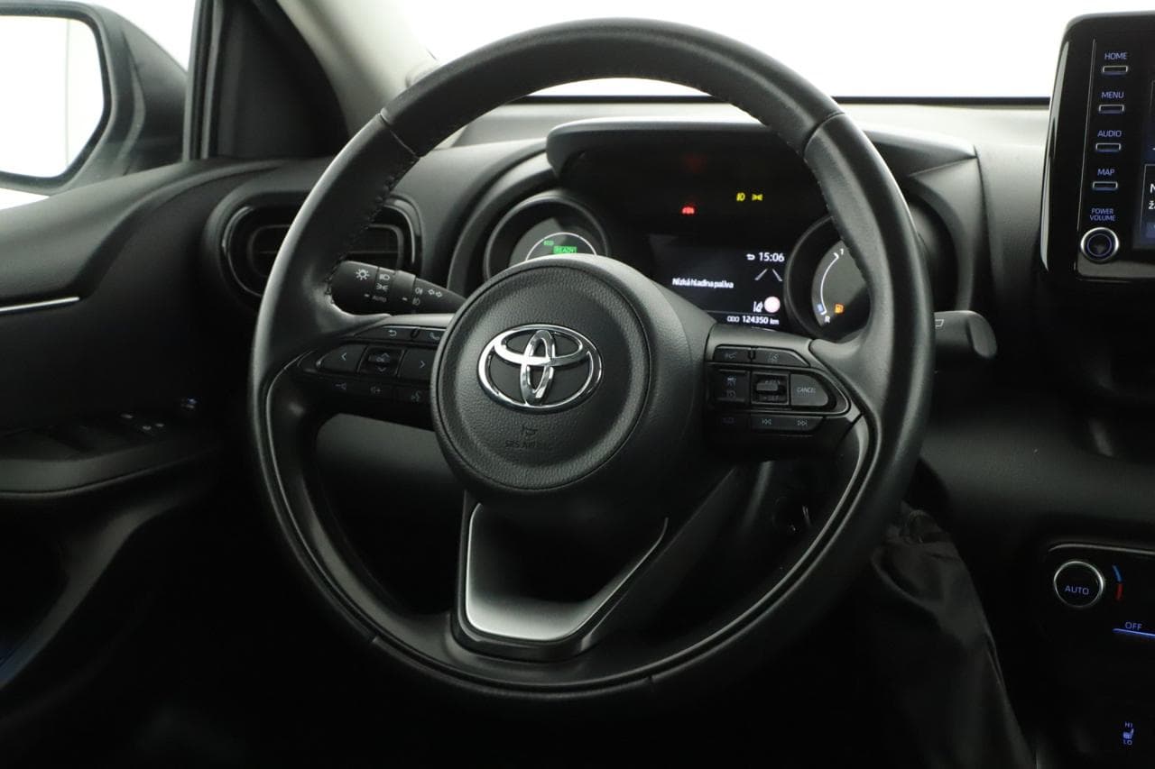 2023 Toyota YARIS - 14