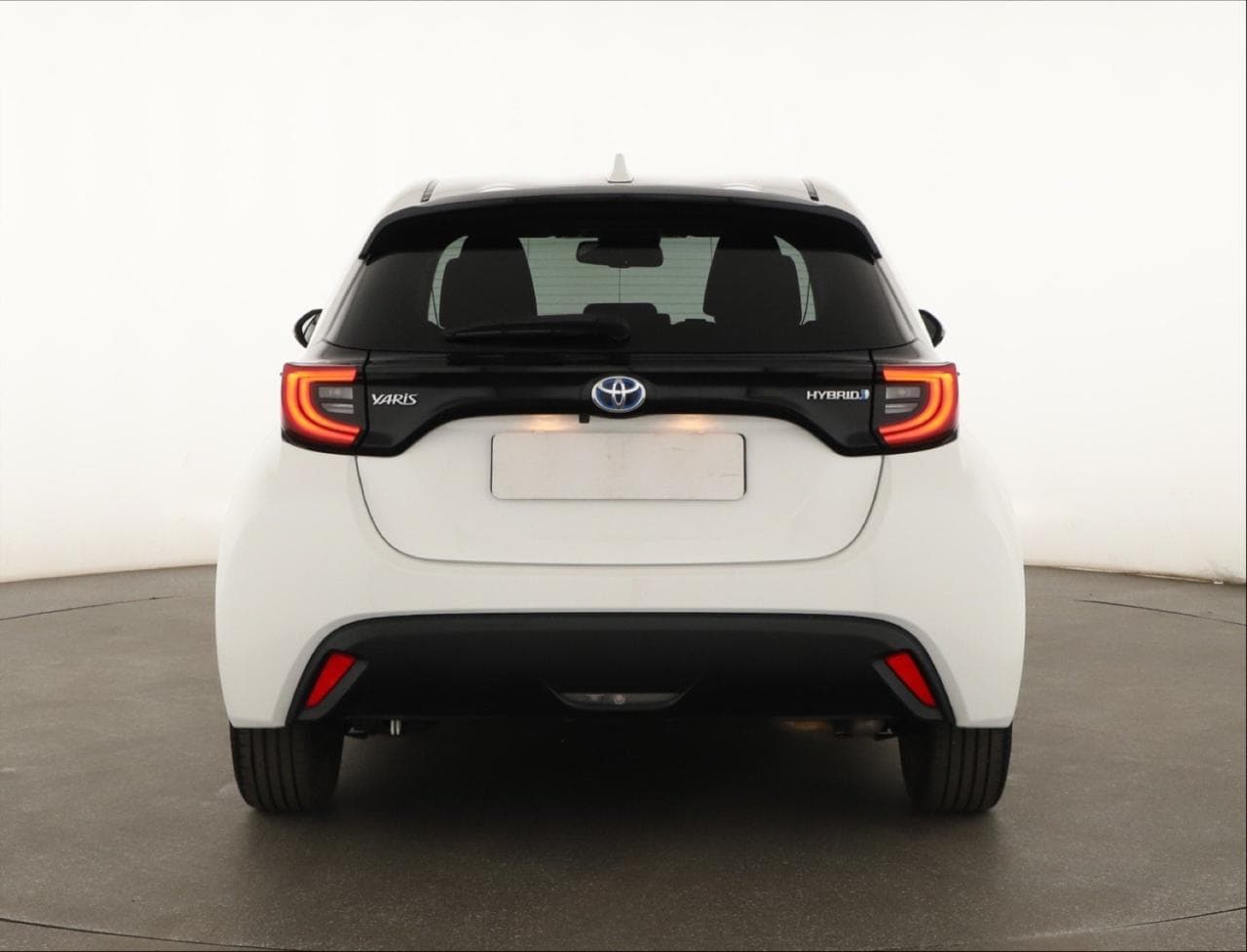 2023 Toyota YARIS - 6