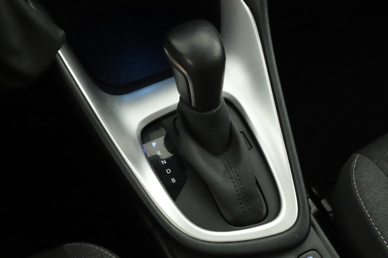2023 Toyota YARIS - 17