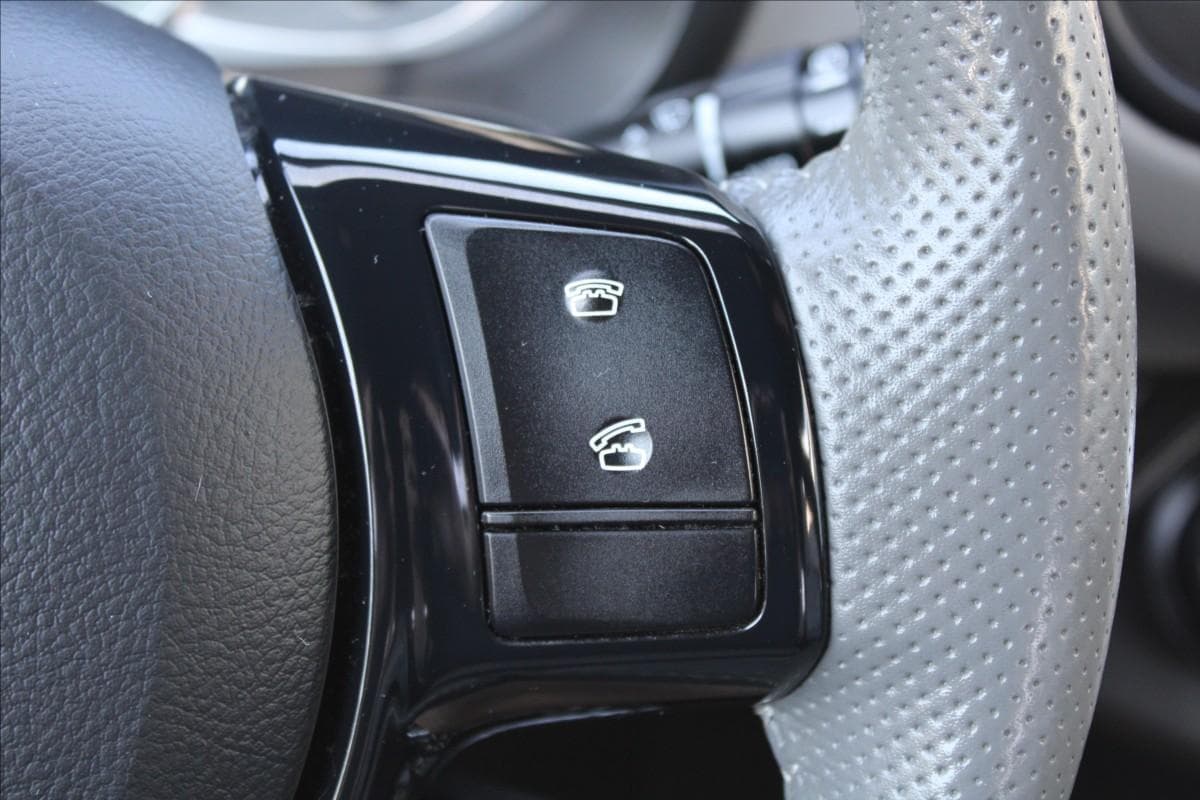 2016 Toyota YARIS - 19