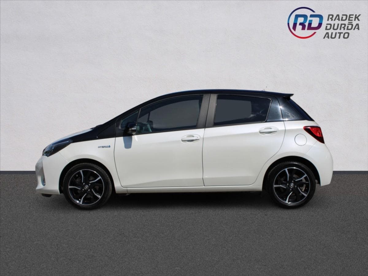 2016 Toyota YARIS - 8