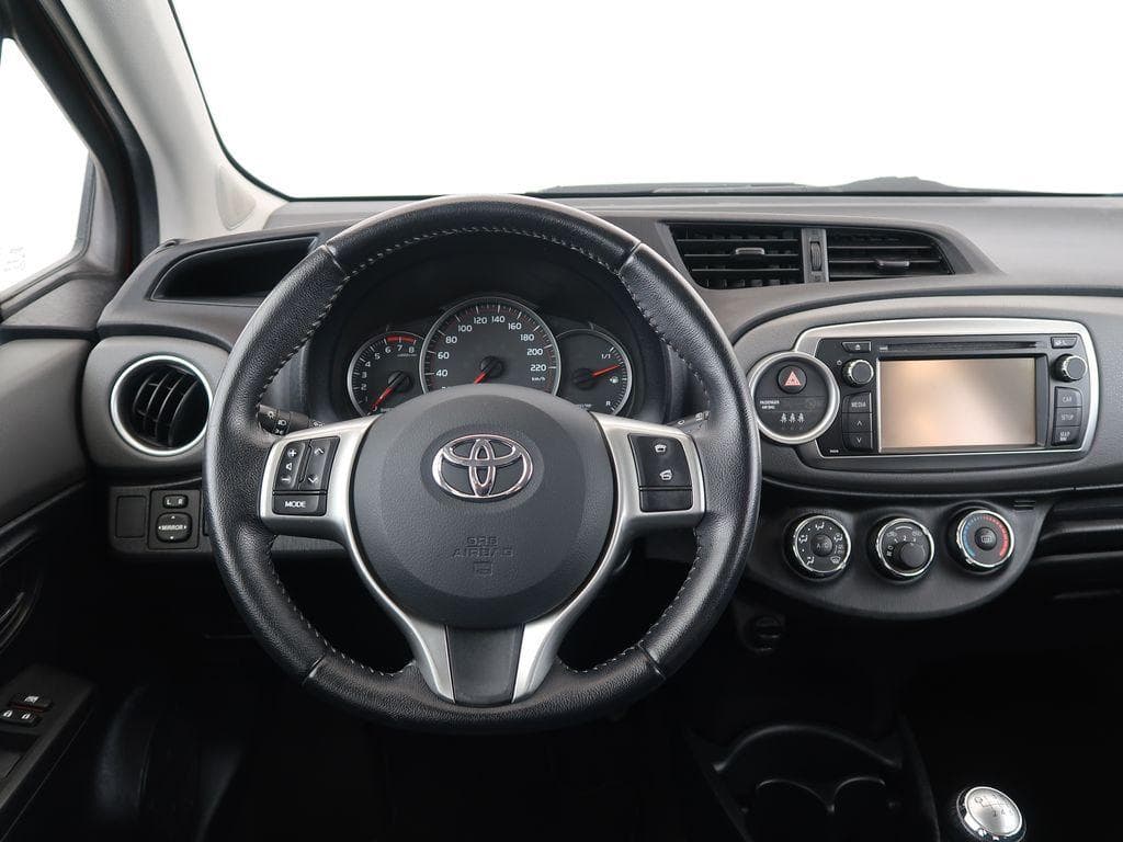 2012 Toyota Yaris - 29
