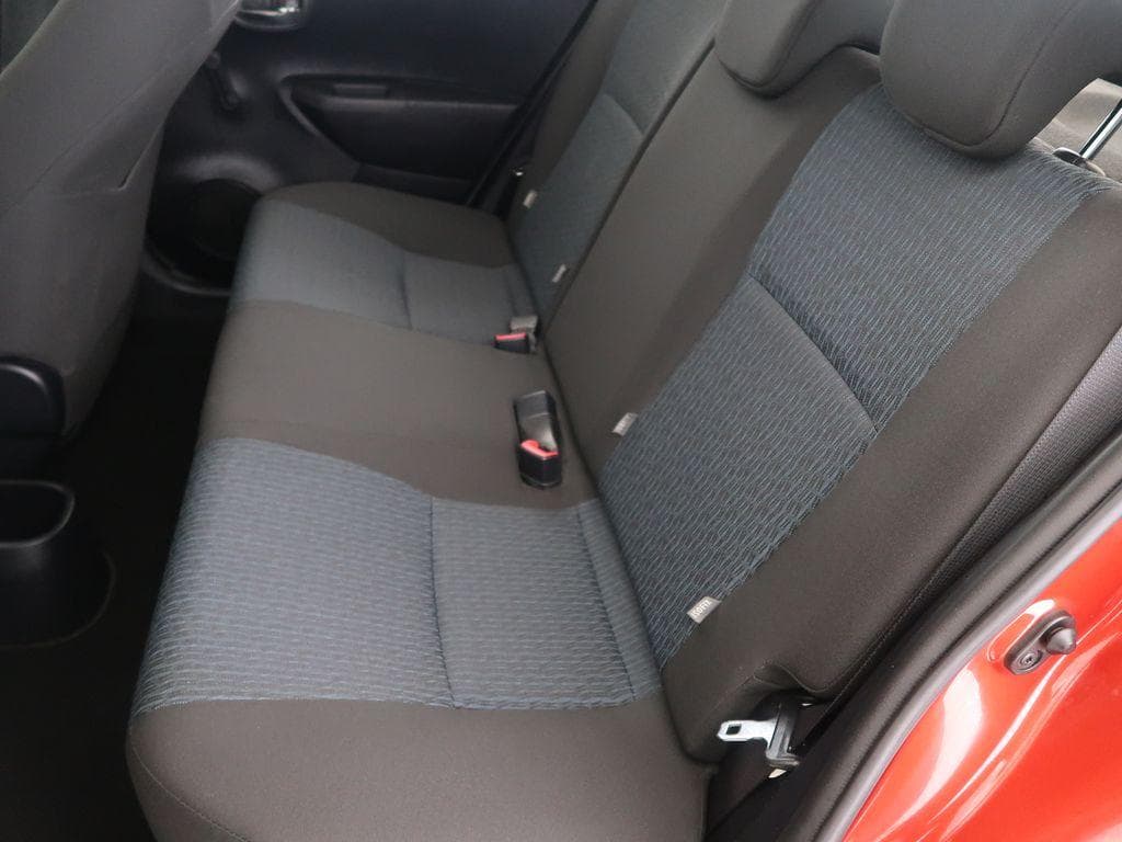 2012 Toyota Yaris - 19