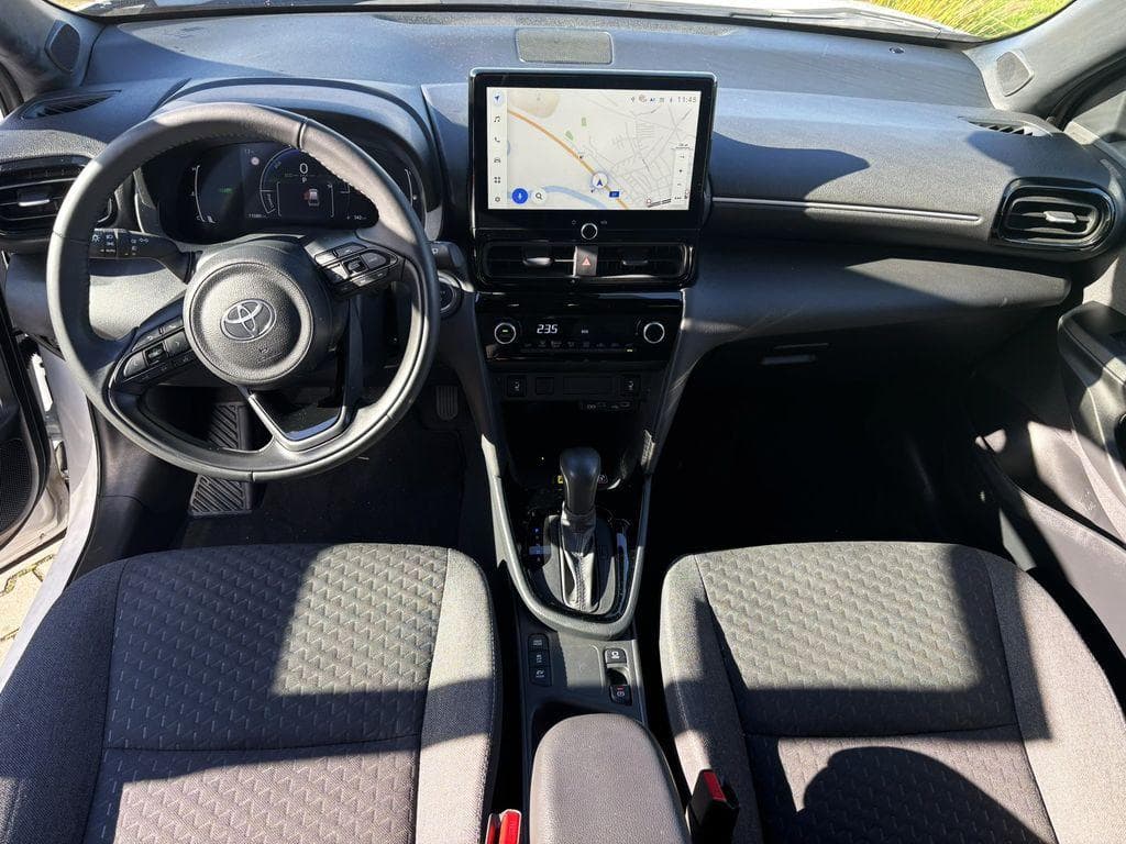 Toyota YARIS - 8