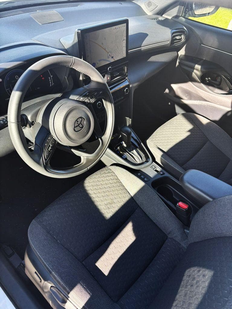 Toyota YARIS - 7