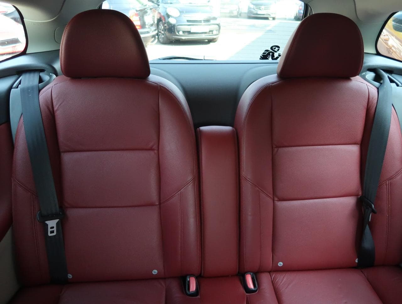 2011 Volvo C30 - 25