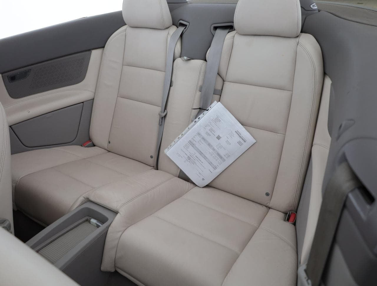2011 Volvo C70 - 12