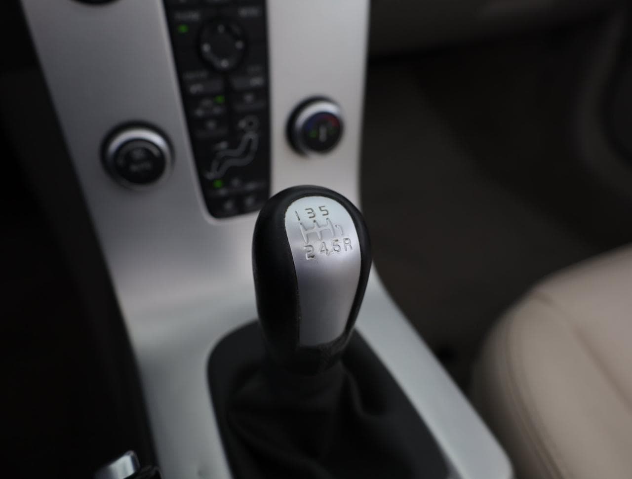 2011 Volvo C70 - 17