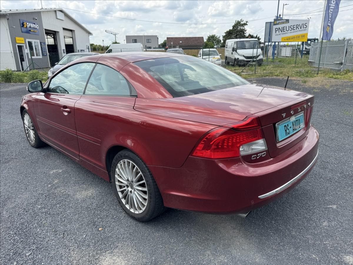 2011 Volvo C70 - 8