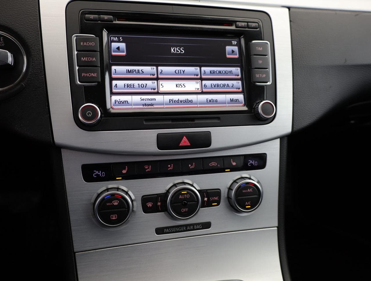 2013 Volkswagen CC - 16