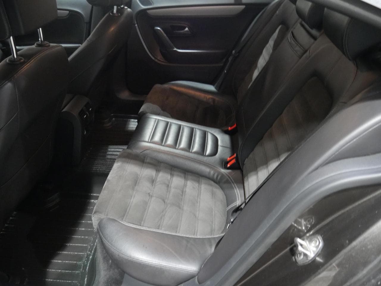 2013 Volkswagen Cc - 10