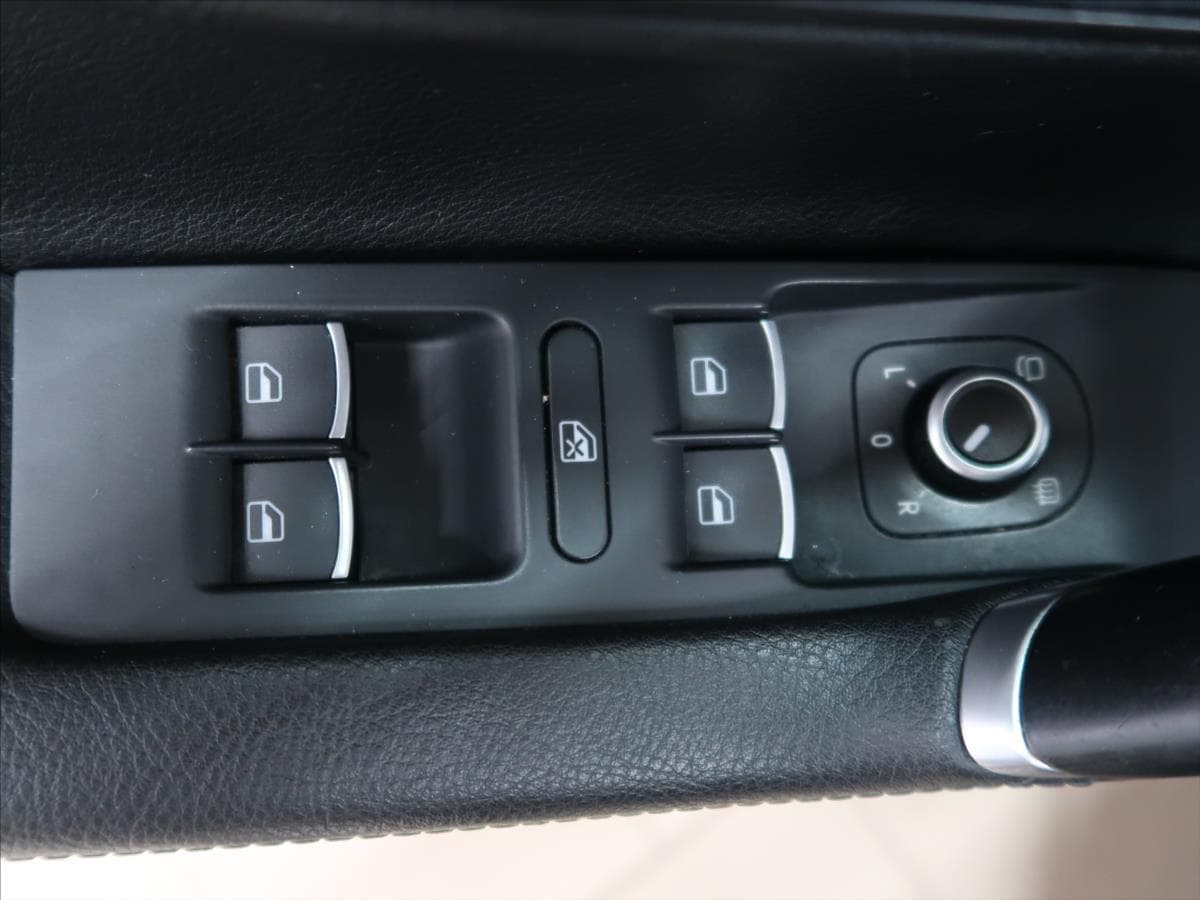 2014 Volkswagen Cc - 16