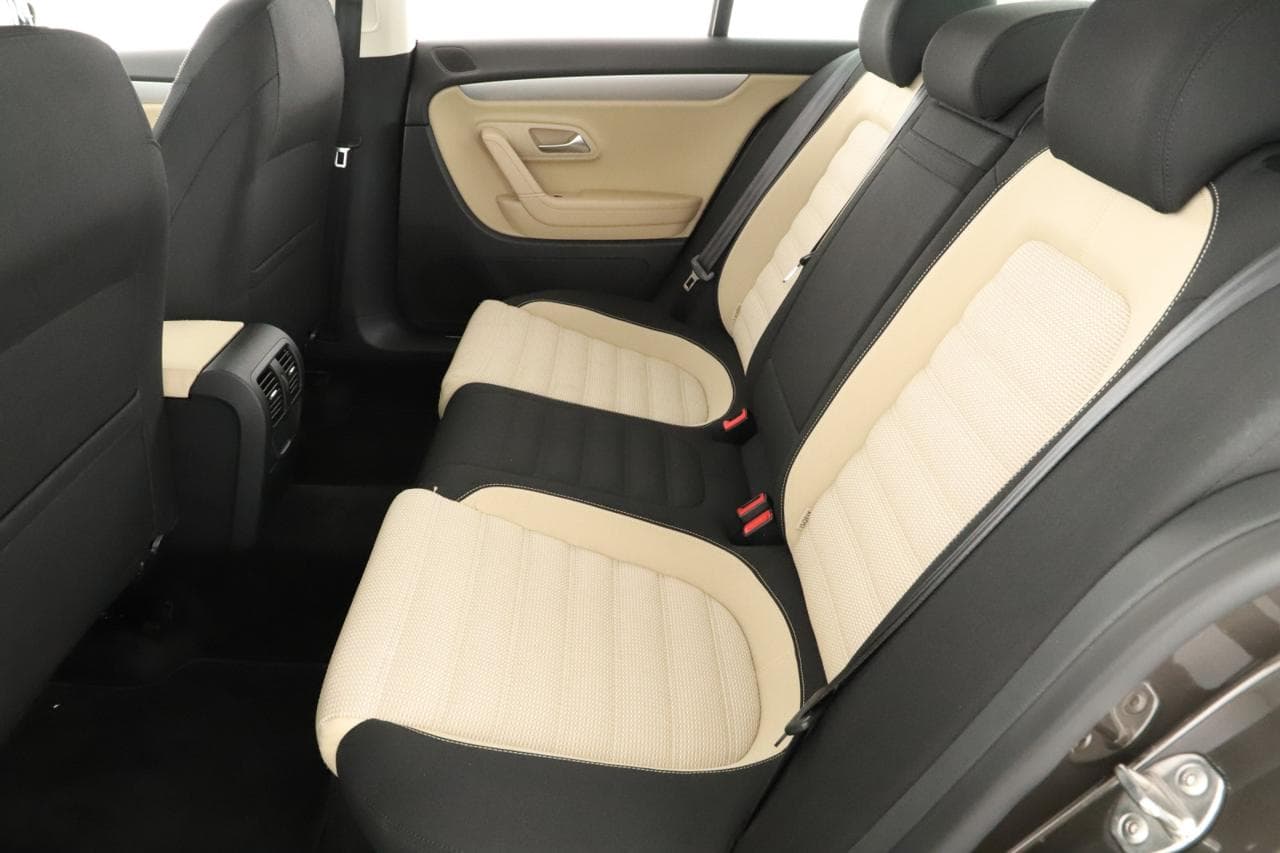 2013 Volkswagen Cc - 23