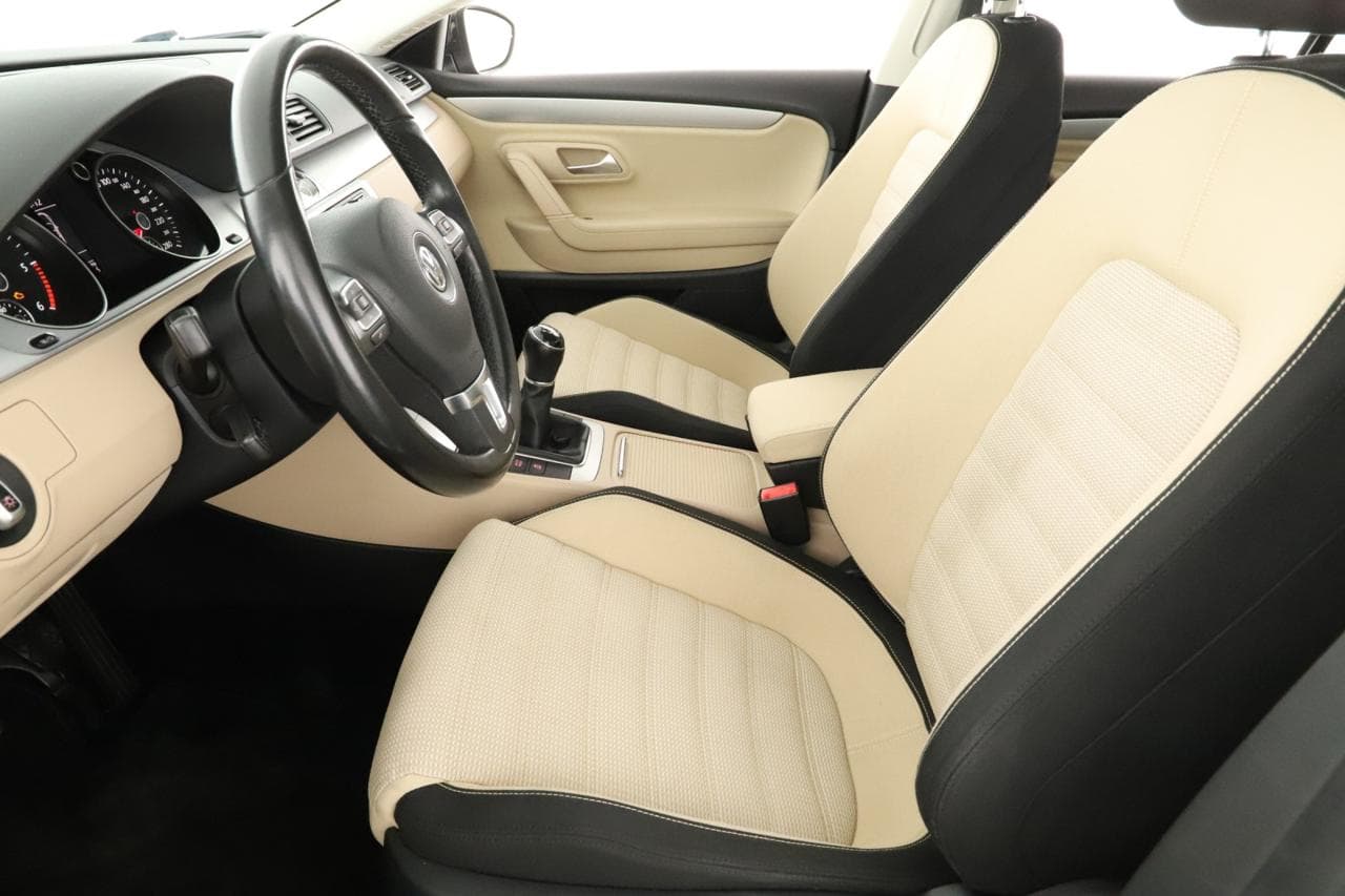 2013 Volkswagen Cc - 25