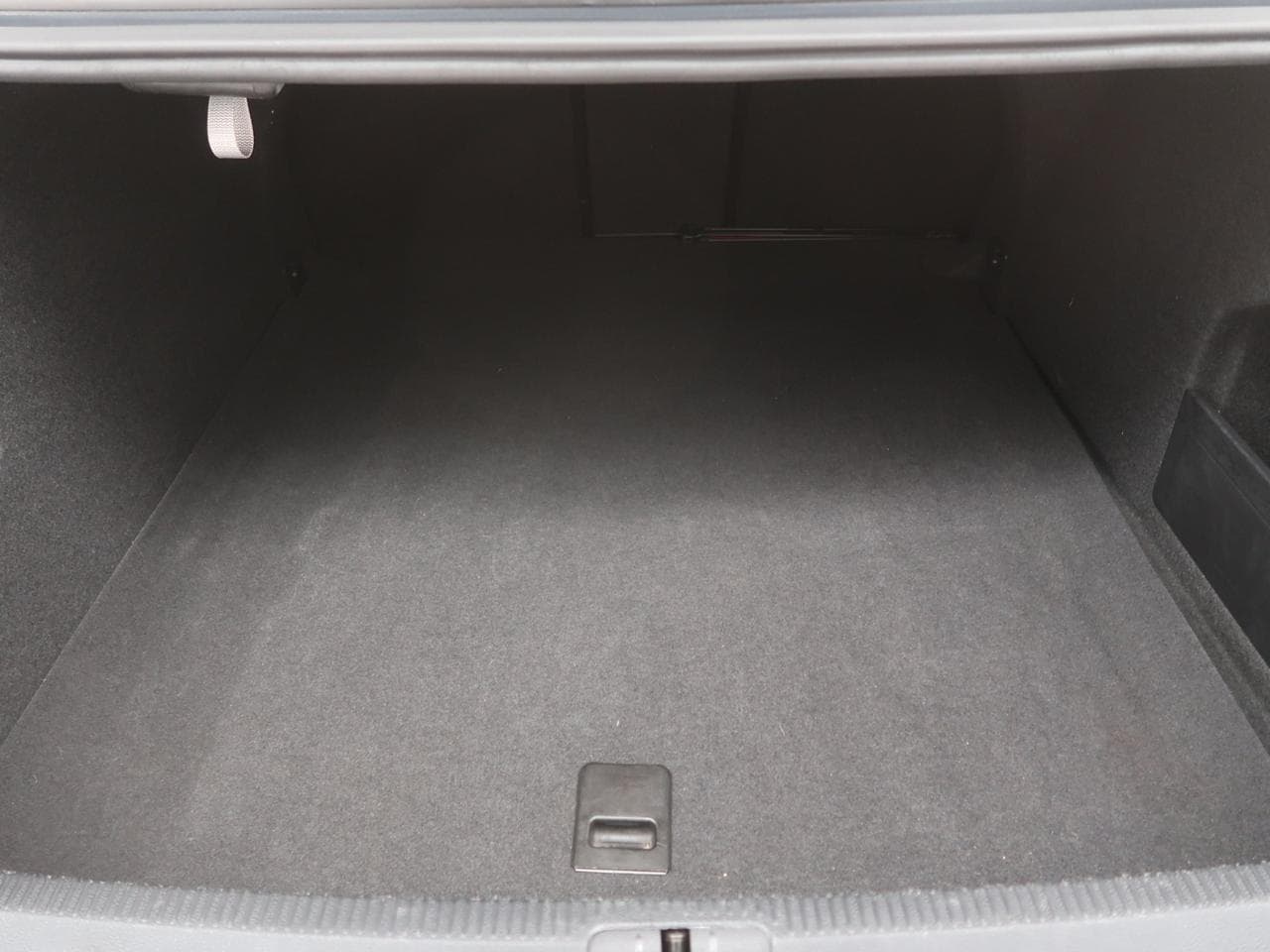 2013 Volkswagen CC - 19
