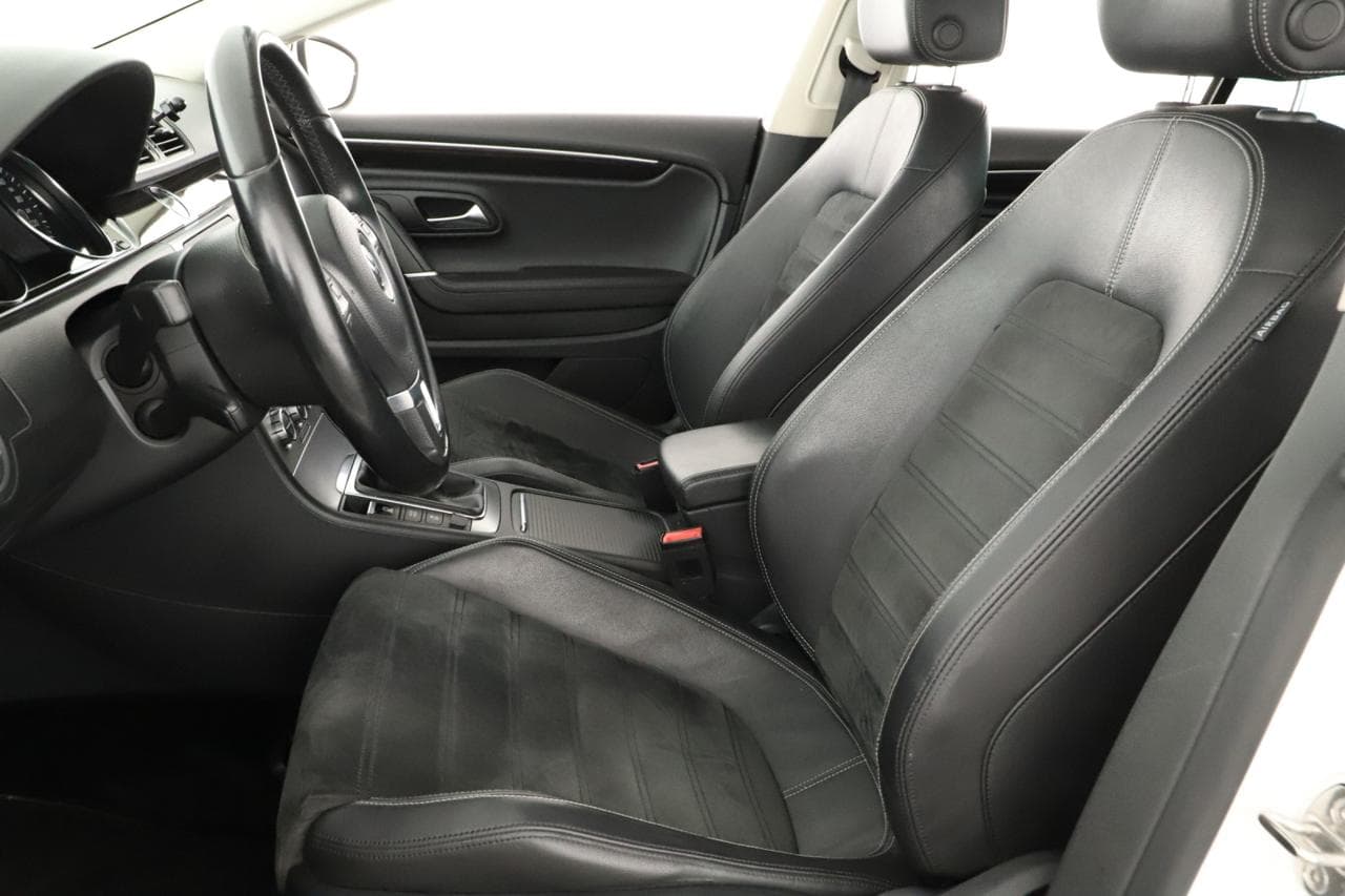 2012 Volkswagen CC - 34