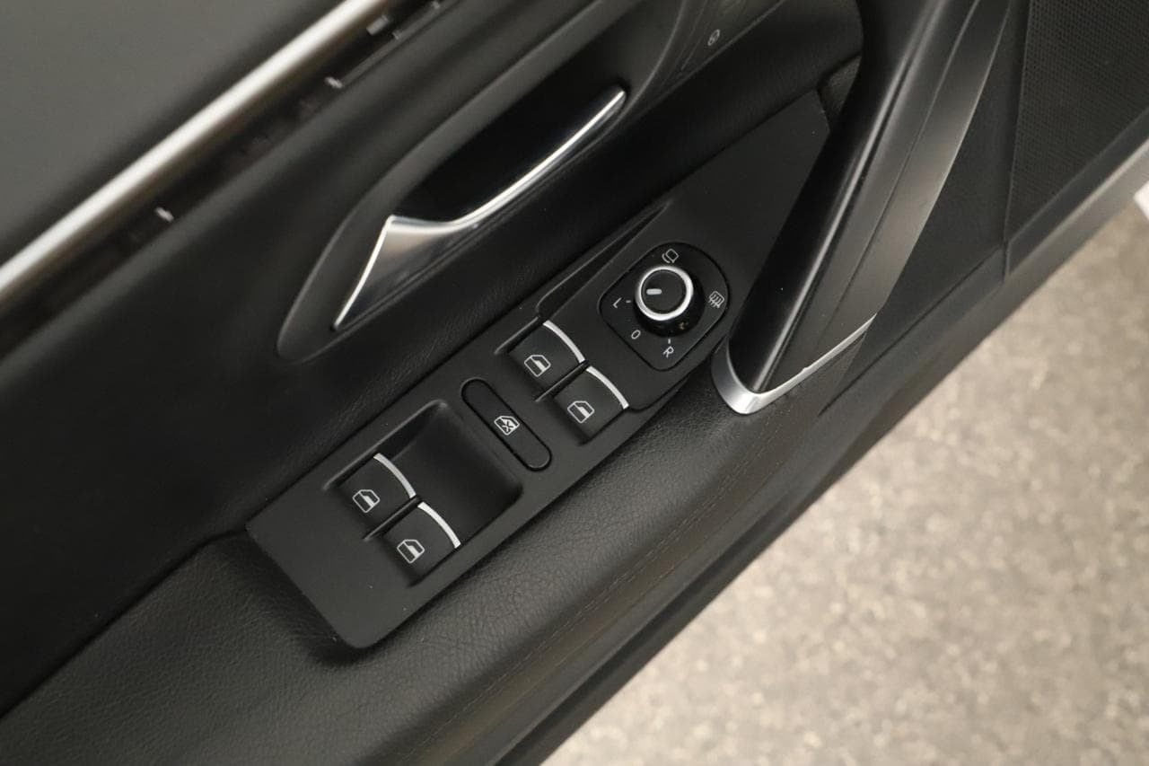 2012 Volkswagen CC - 52