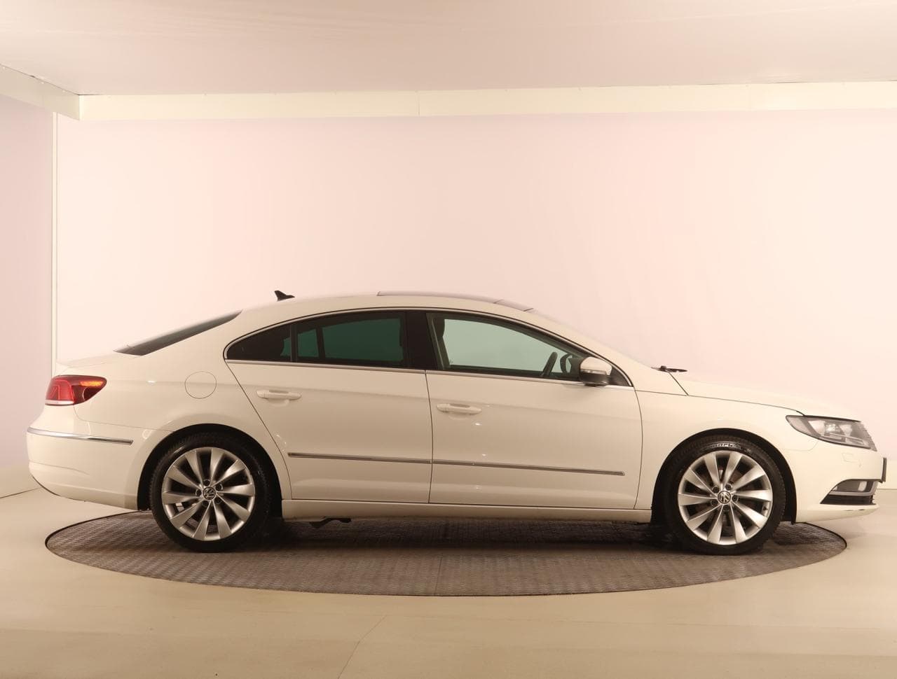 2012 Volkswagen CC - 8