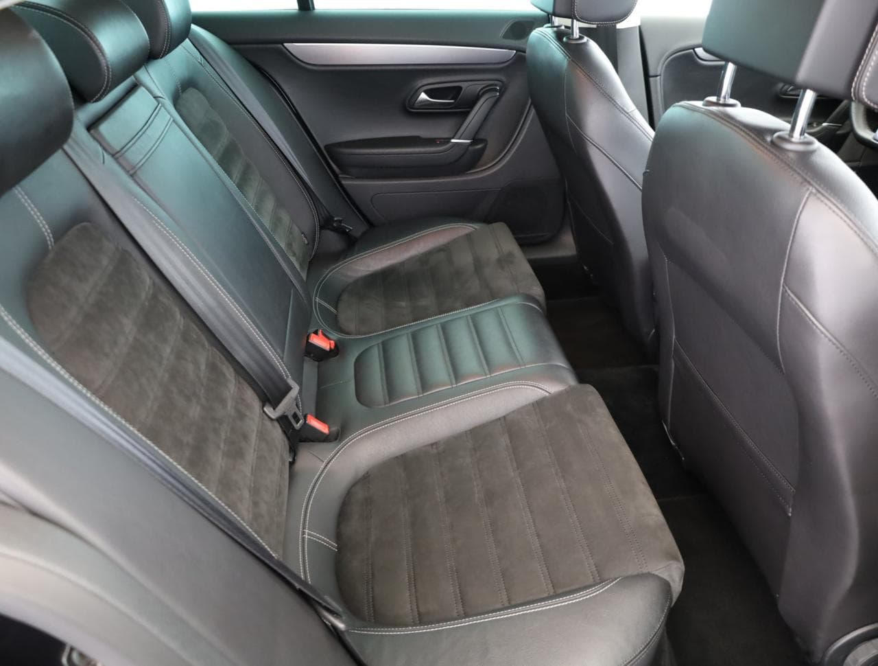 2014 Volkswagen CC - 11