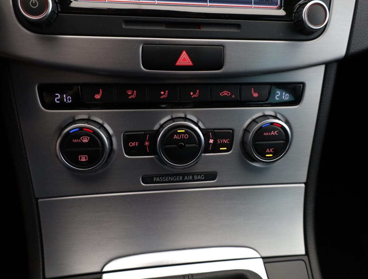 2014 Volkswagen CC - 16