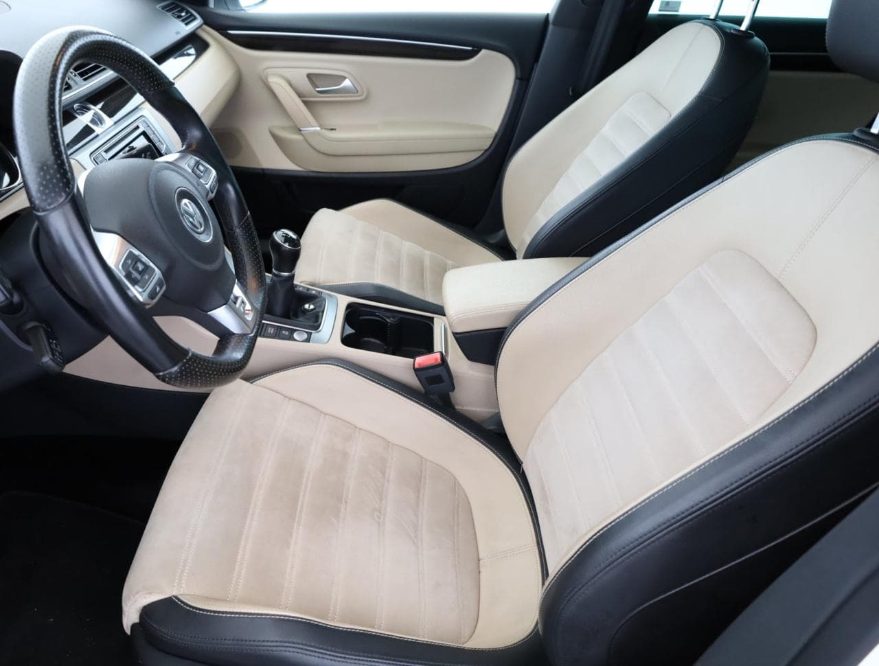 2015 Volkswagen CC - 13