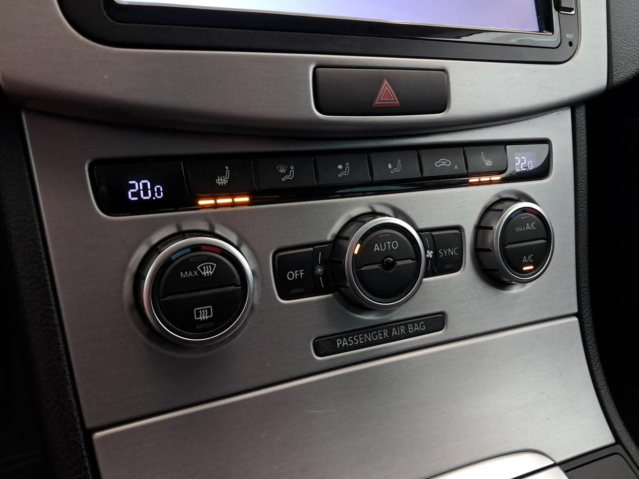 2014 Volkswagen CC - 19