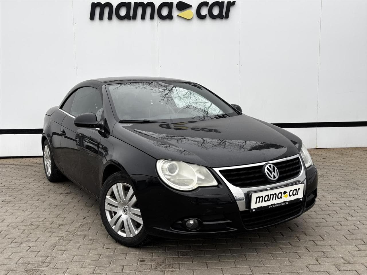 Volkswagen EOS 2.0 FSI 110kW KŮŽE KLIMATIZACE kabriolet