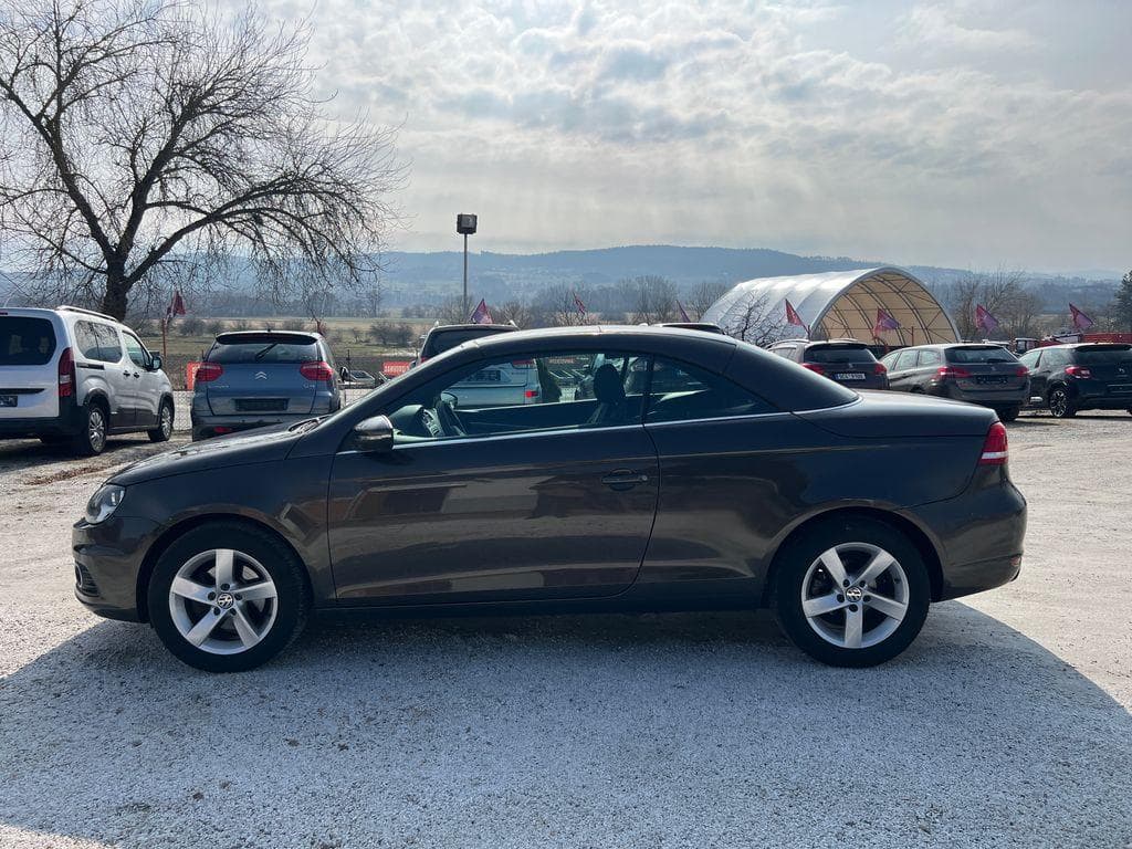 2011 Volkswagen Eos - 4