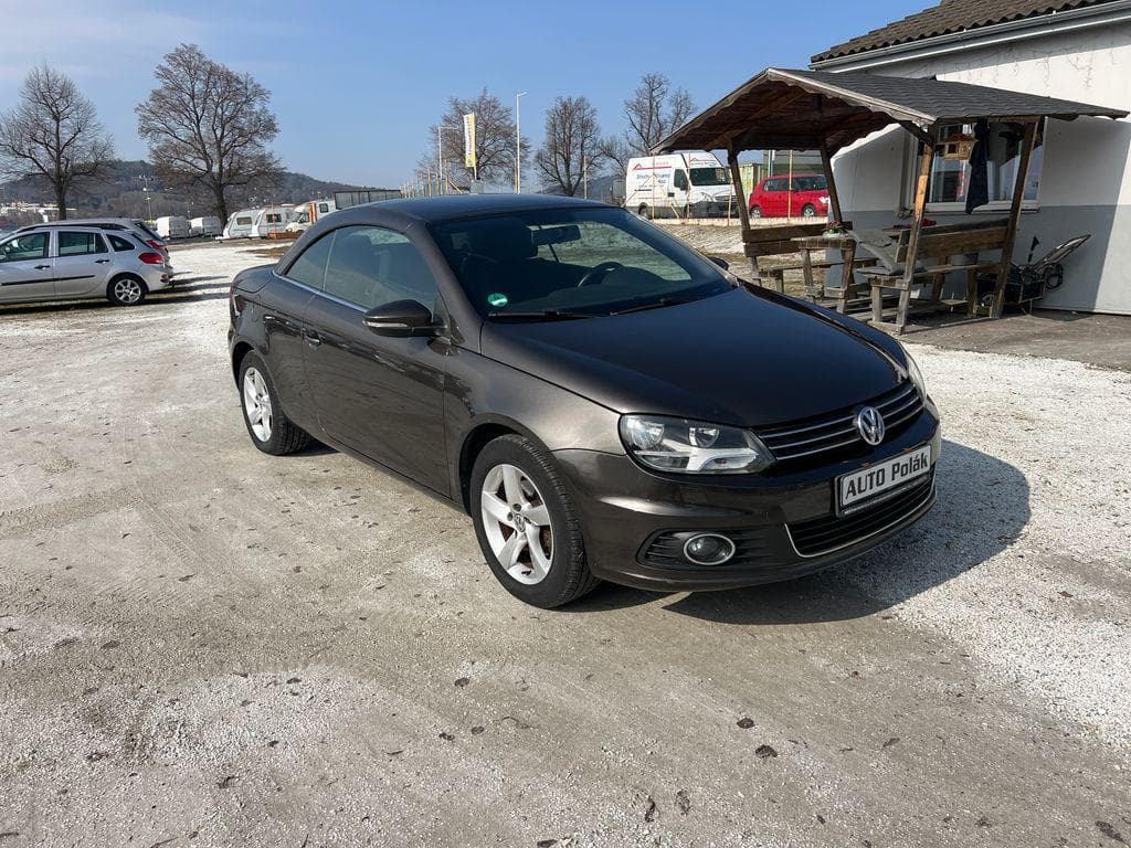 2011 Volkswagen Eos - 3
