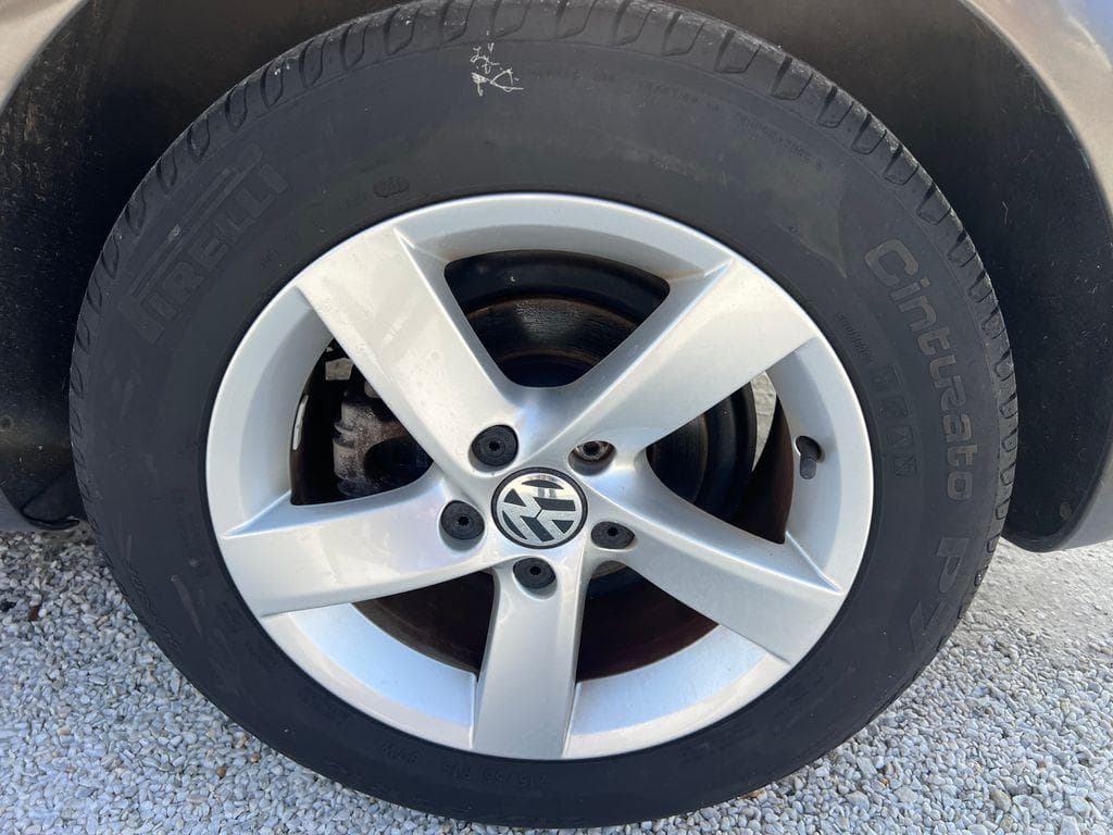 2011 Volkswagen Eos - 14