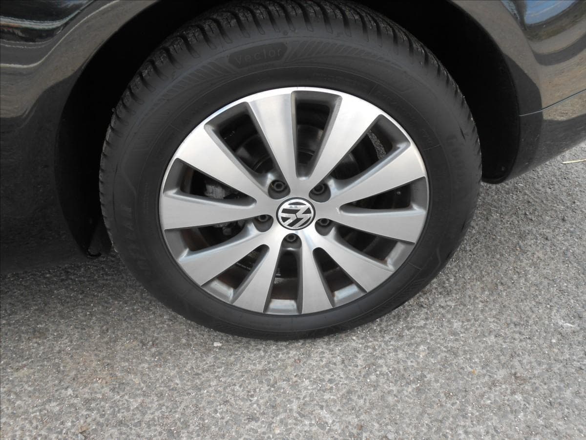 2008 Volkswagen Eos - 29