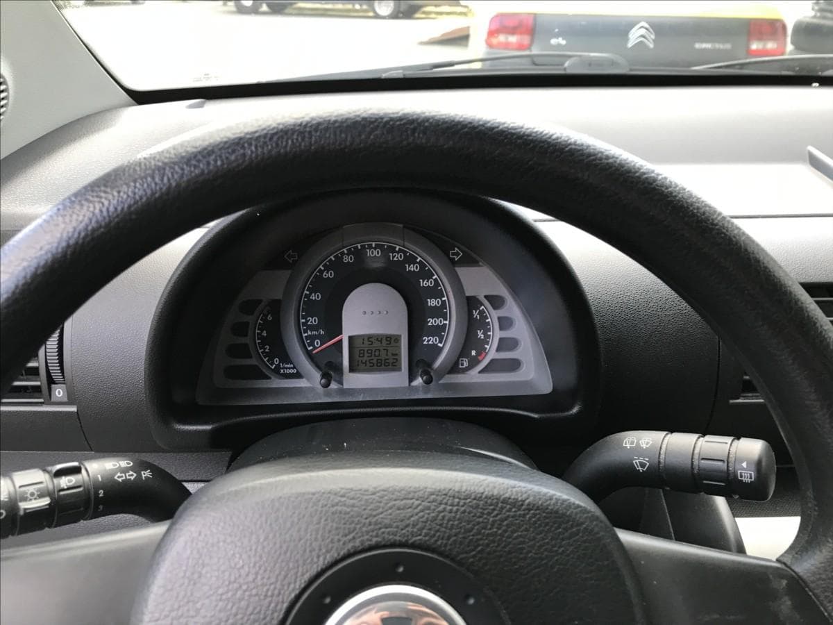2006 Volkswagen FOX - 9
