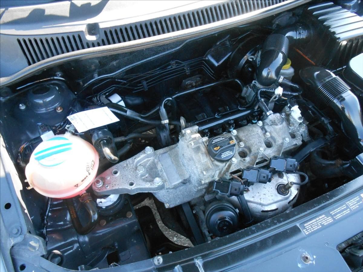 2007 Volkswagen FOX - 11